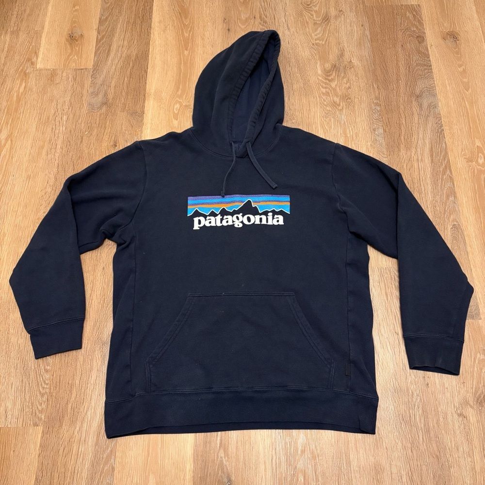 Patagonia P-6 Logo Uprisal Hoody Men’s L Women’s XL Black Comfy Camping Outdoor